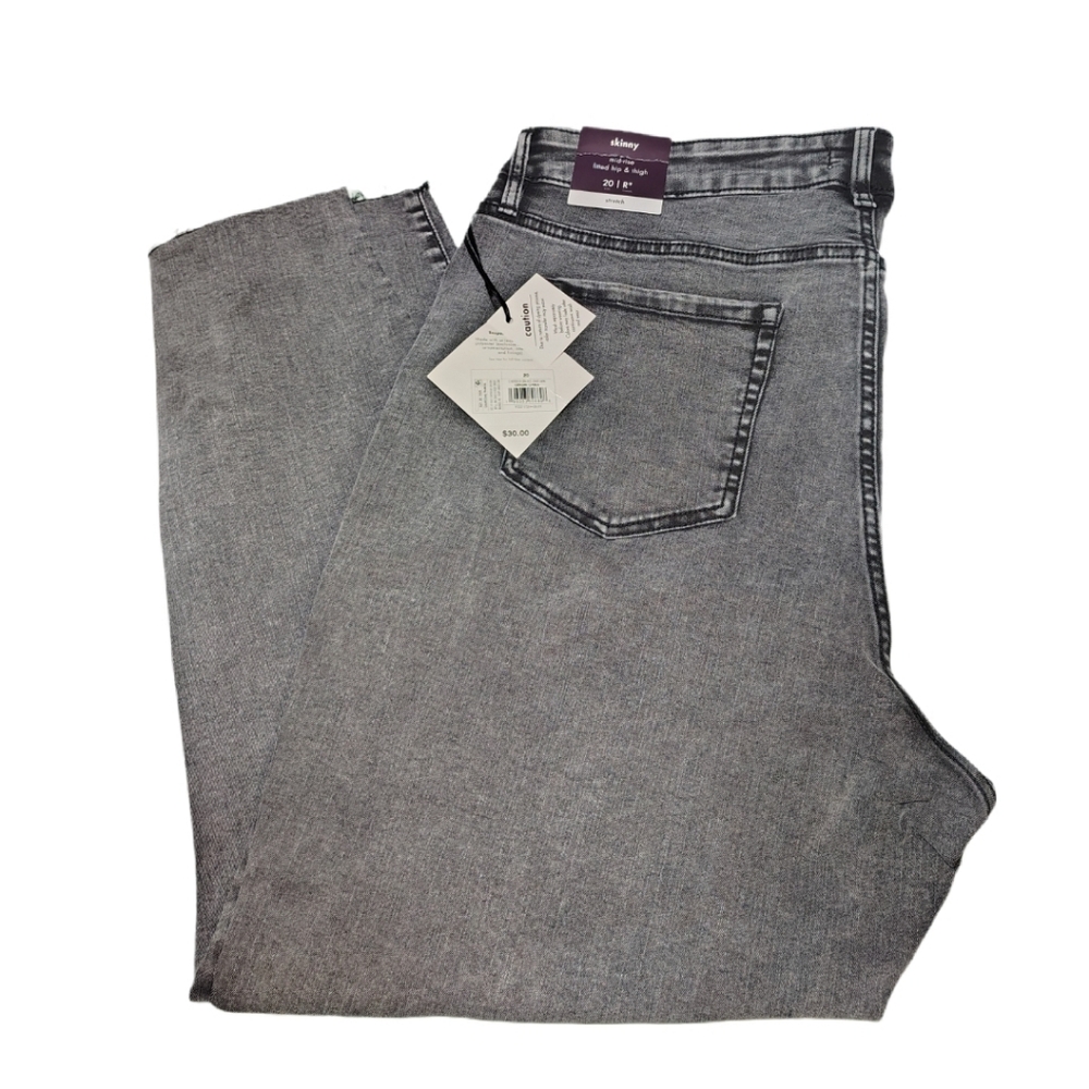 Ava & Viv Women's Skinny Jeans in Light Gray Wash NWT